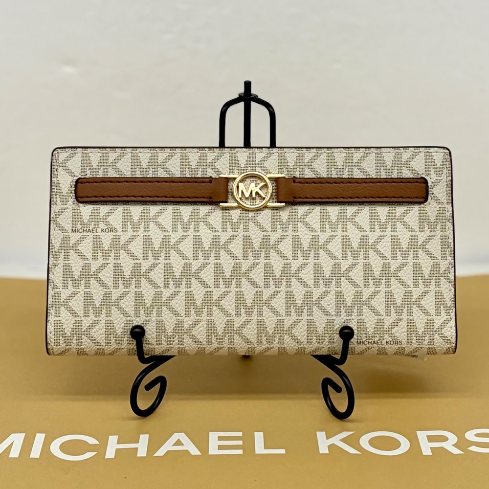 Michael Kors Reed Large Snap Wallet Vanilla - Picture 2 of 9